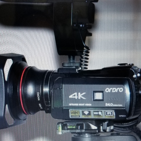 Video camera - Picture 4 of 6